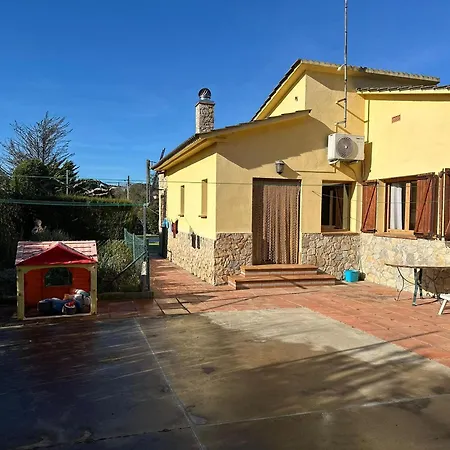 Cosette - La Font Dels Pins. Precioso Con Piscina, Parquing Y Barbacoa. - Es-209-88 Caldes de Malavella
